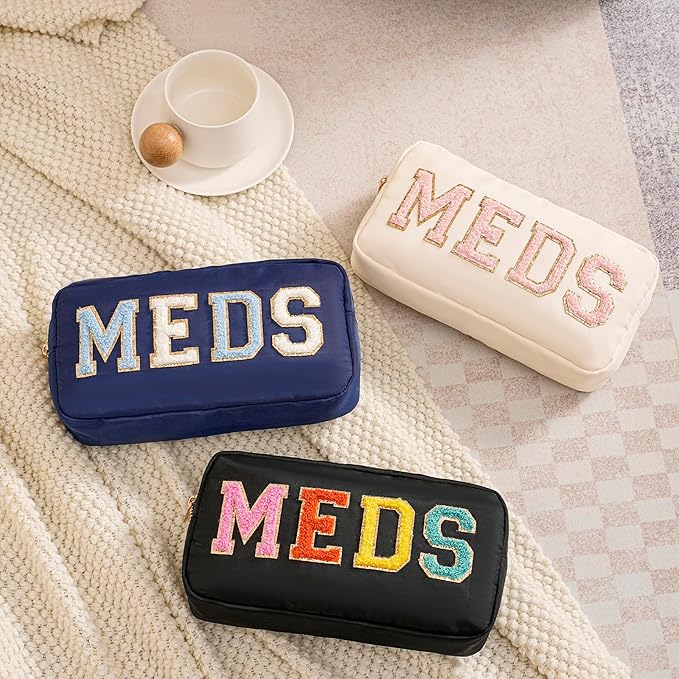 uekeboag Personalized Chenille Letter Patch MEDS Bag, Cute Nylon Drug Medicine Travel Makeup Bag with Zipper, Preppy Vitamin Organizer Bag for Women and Girls (Beige-Rainbow)