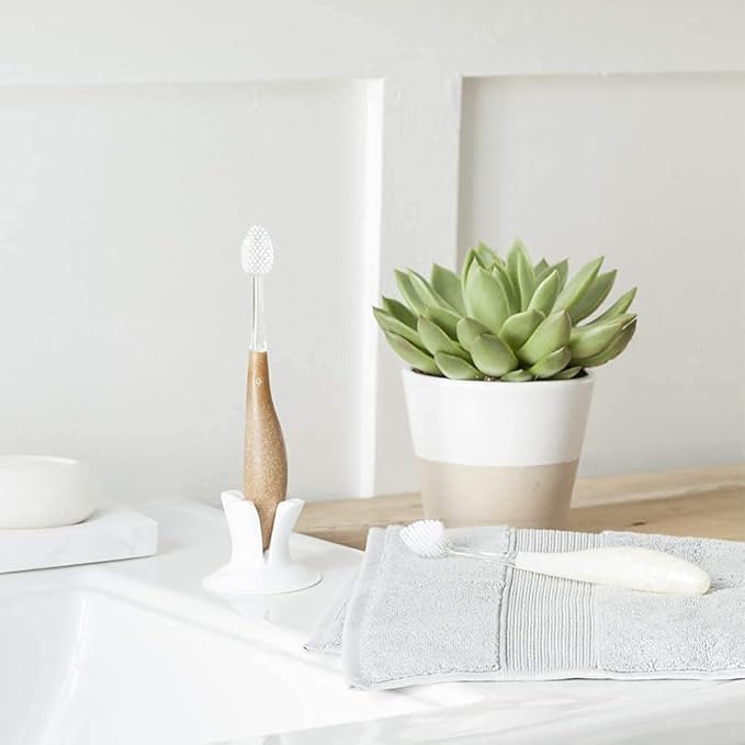 RADIUS Toothbrush Source Floss Brush BPA Free & ADA Accepted Improve Gum Health & Reduce Gum Issues - Medium - Starch - Pack of 1