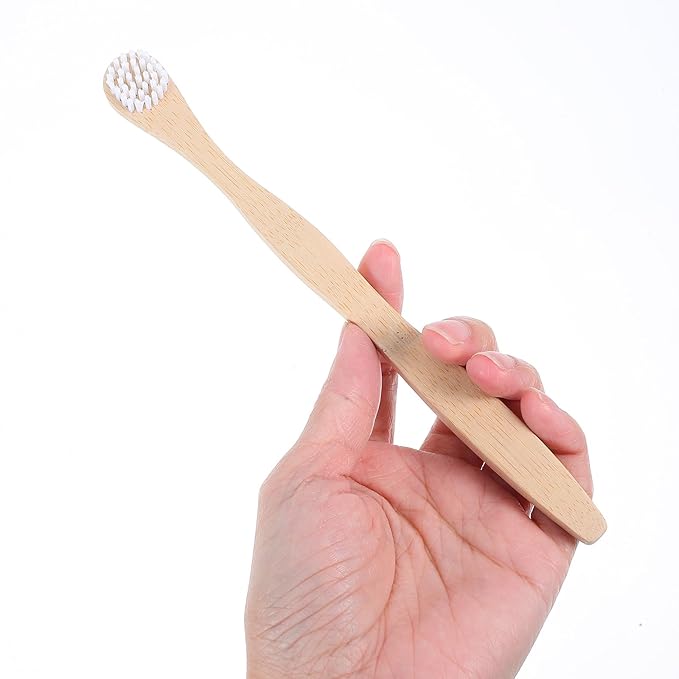 Tongue Cleaner Brush Ergonomic Grip for Oral Deep Cleaning (White)