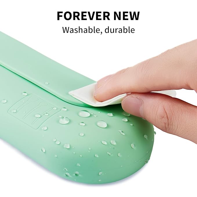 Silicone Makeup Brush Holder Travel Cosmetic Bag：Soft Portable Cosmetic Face Brushes Holder with Upgrade Anti-Fall Out Magnetic Closure, Large Travel Makeup Brush Case - Green