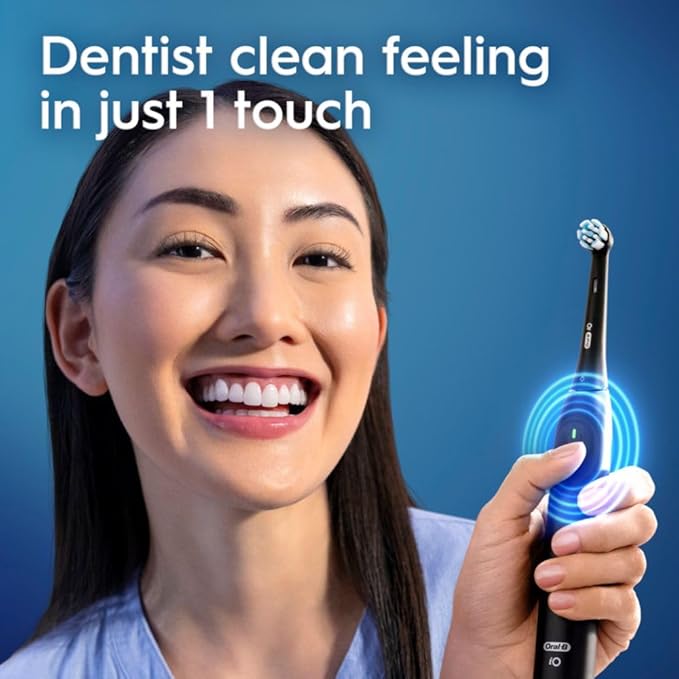 Oral-B iO Simple Clean Rechargeable Electric Powered Toothbrush, Pure White with 1 Gentle Care Brush Head and 1 White Travel Case - Automatic Pressure Sensor to Protect Gums - 3 Modes -2 Min Timer