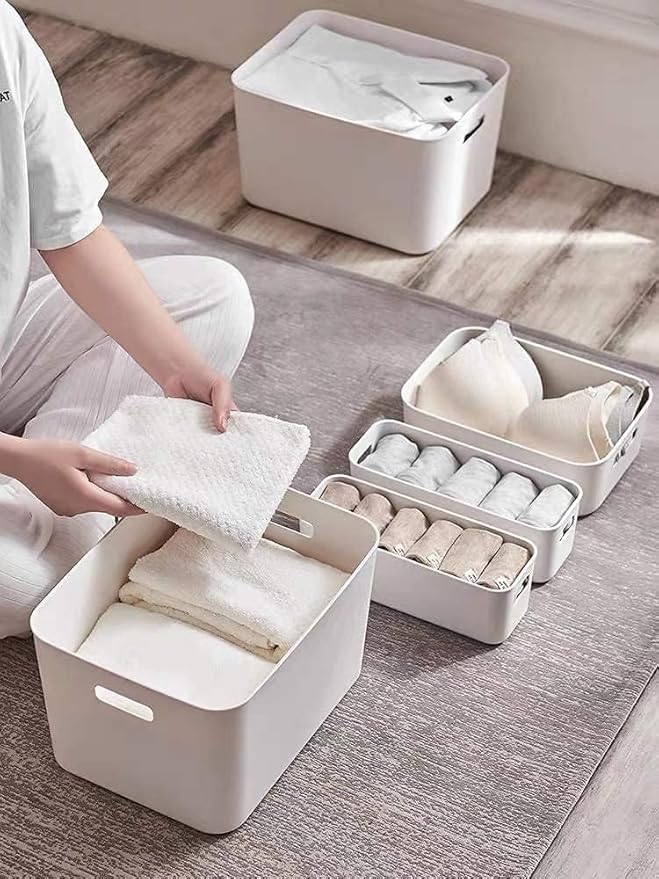 Amyup Set Of 6 Plastic Storage Bins,Versatile Kitchen Pantry Organization and Storage,for Plastic Storage Container Under Bed,Under Sink Bathroom Organizer (White, 4 XL+2 L)