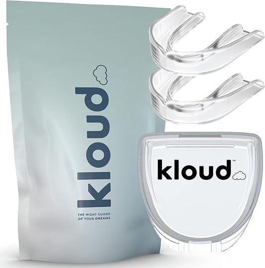 Clear mouthguard with packaging labeled 'kloud' on a light gray background