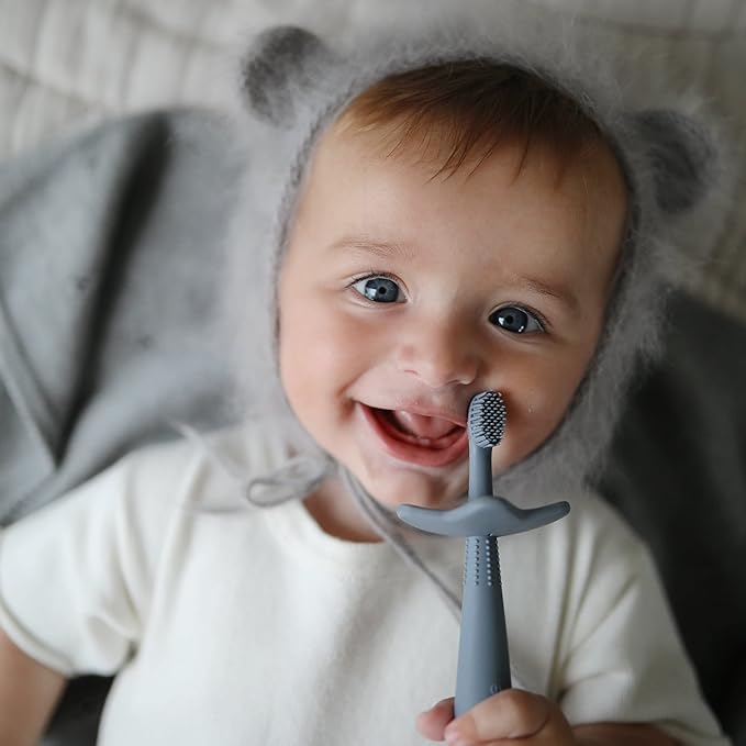 mushie Star Toddler Training Toothbrush (Tradewinds)