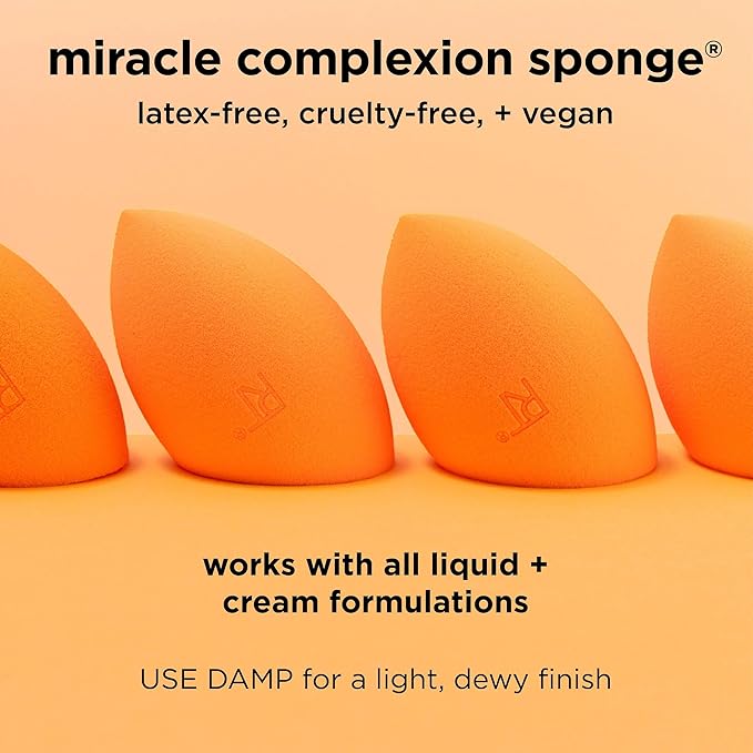 Real Techniques 5 Piece Everyday Essentials Makeup Brush Set, Includes 4 Brushes & Makeup Sponge, For Foundation, Blush, Bronzer, Contour, Eyeshadow, & Powder, Travel Gift Set, Cruelty-Free & Vegan