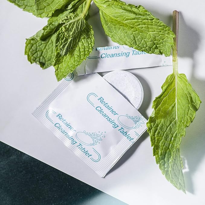 Retainer & Mouth Guard Cleaner Tablets - Mint Flavor Retainer Cleaner Tablets & Invisalign Cleaner - Denture Cleaning Tablets, Denture Cleaner, Aligners, Night Guard, Mouthguard Cleaners - 150 Count
