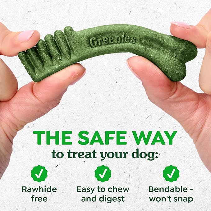 Greenies Veterinarian-Recommended Adult Natural Dental Dog Treats Petite Size, Original Flavor, 12 oz. Pack, 20 Count
