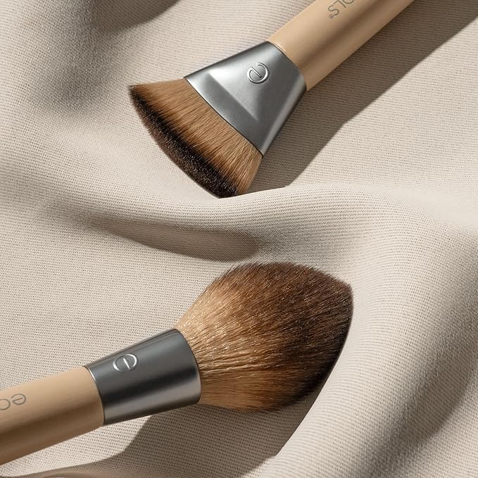 EcoTools Sculpt + Bronze Dual-Ended Makeup Brush, Fluffy Bronzer & Dense Contour Brush for Liquid, Cream & Powder Face Makeup, Travel-Friendly, Vegan & Cruelty-Free, Eco-Friendly Handle, 1 Count